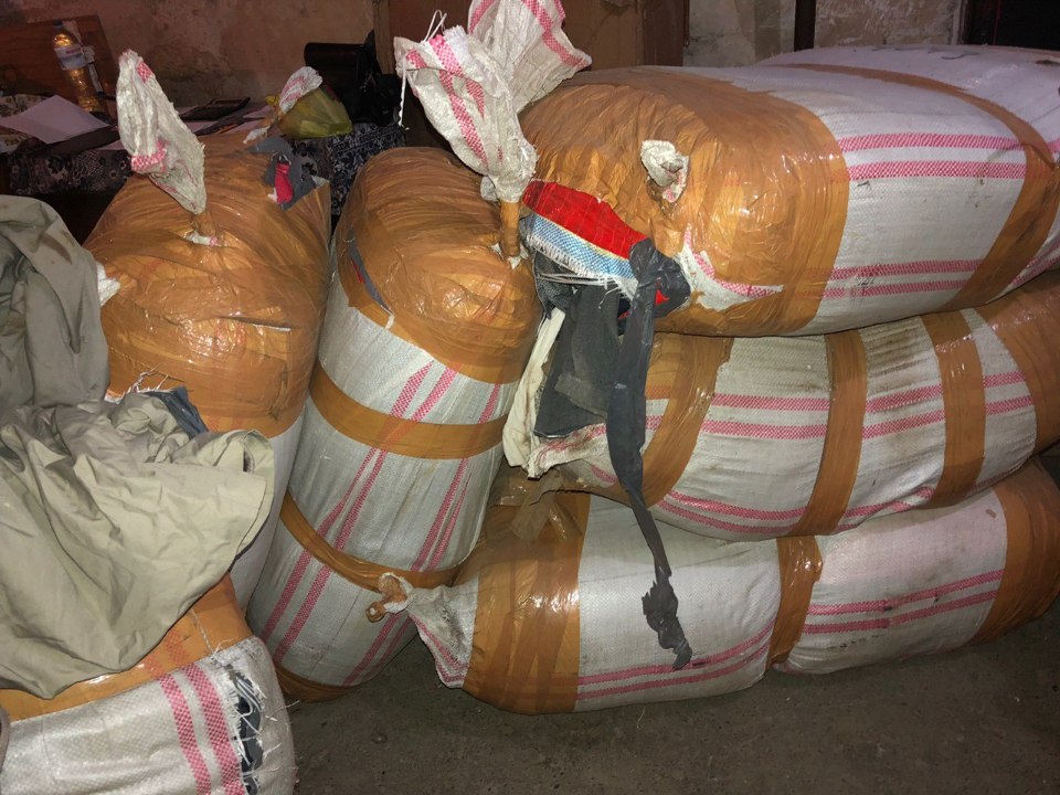 Одяг, що був у використанні, 550 кг