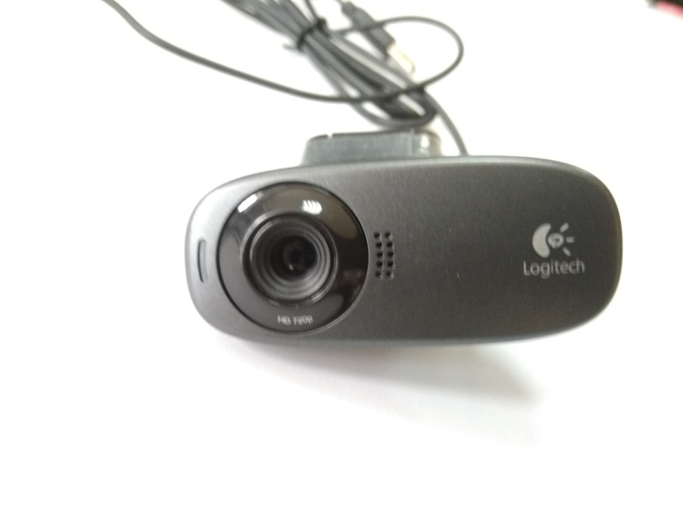 Веб-камера Logitech С310, серійний номер 1642LZ03TEA8, чорного кольору