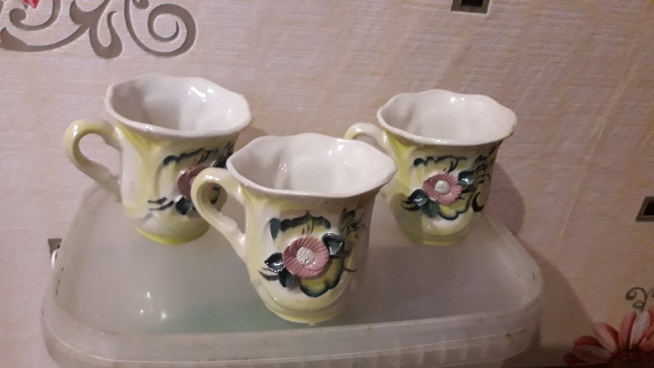 Чашки від чайного сервізу, 3 шт.