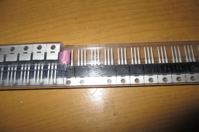 Радіодеталі (транзистори), 11887 шт.