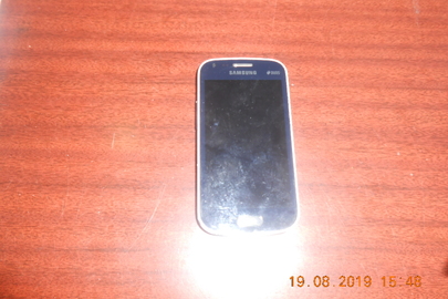 Мобільний телефон марки "Samsung", ІМЕІ1: 355995/05/161823/1, ІМЕІ2: 355995/05/161823/9, дві акумуляторні батареї, 2 сім-картки мобільного оператора "Київстар"