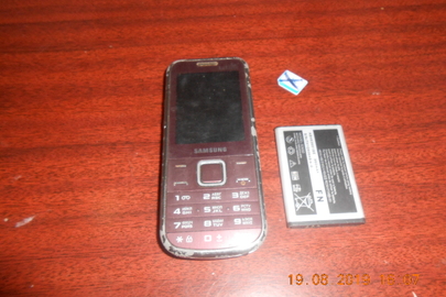 Мобільний телефон "Samsung GT-С3530", ІМЕІ: 355340/04/6440/1, сім-картка мобільного оператора "Київстар" та акумуляторна батарея