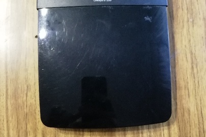 Роутер CISCO Linksys E1200, чорного кольору