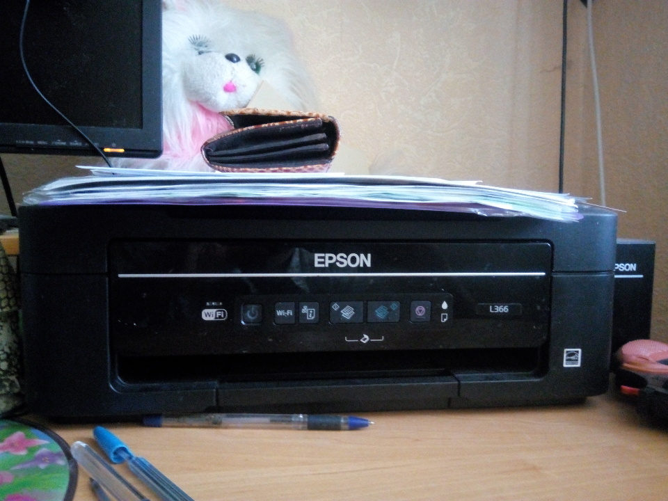 Принтер EPSON L366, струйний, чорного кольору, б/в