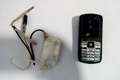 Мобільний телефонм марки "PHILIPS-3621", ІМЕІ: 35506000427361 та саморобний зарядний пристрій до нього, б/в