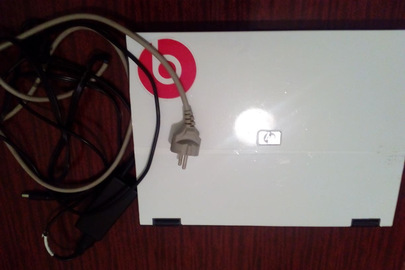Ноутбук марки "HP Compac 6710B", серійний номер: CNU8292LKZ, б/в, чорно-білого кольору, розукоплектований