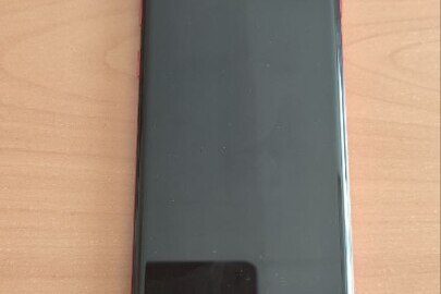 Мобільний телефон Samsung S10 з зарядним пристроєм, перехідником, навушниками та флешкою (б/в)