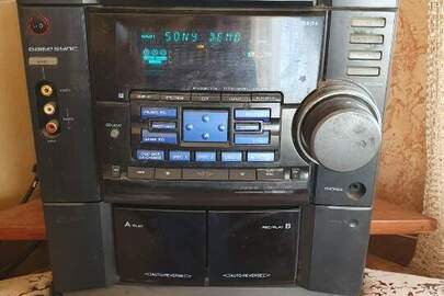 Музичний центр SONY, MODEL NO.HCD-RG40 чорного кольору, б/в в робочому стані, приблизно 2005 року випуску