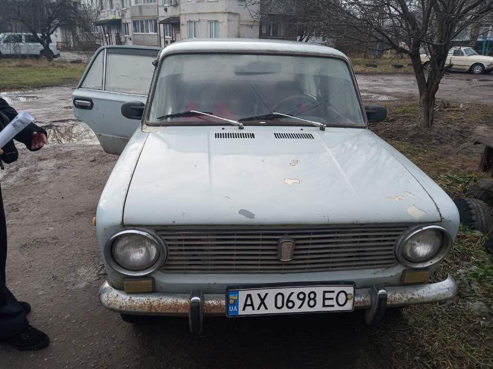 Легковий автомобіль ВАЗ-2101, д.н.з. АХ0698ЕО, 1973 року випуску, номер кузова 21010708728