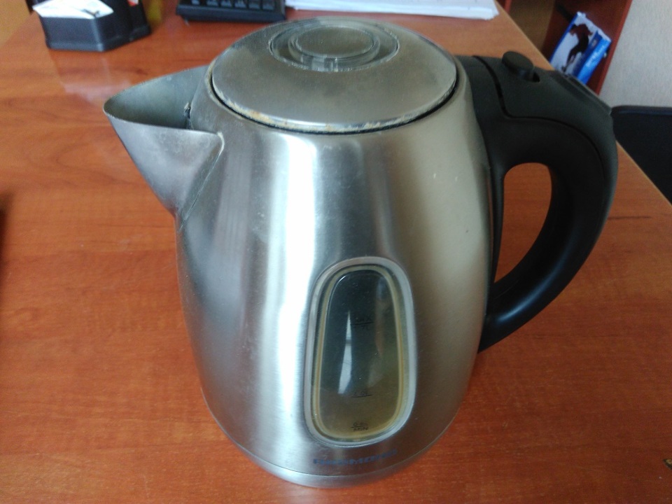 Електрочайник REDMOND CE