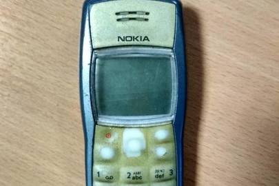 Телефон Nokia 2310.
