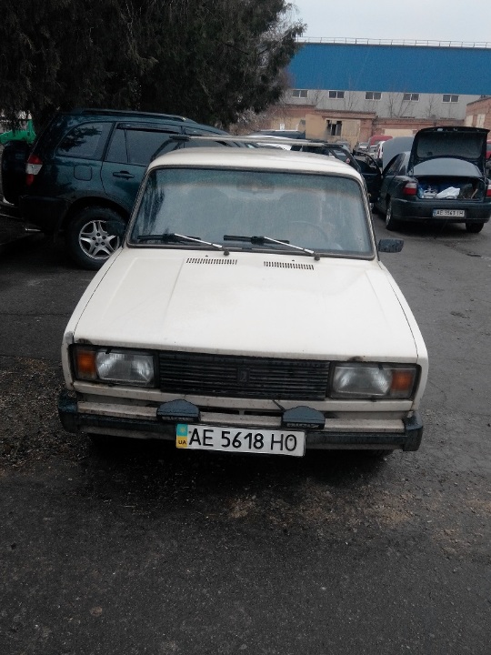 Легковий автомобіль марки ВАЗ 2105, 1990 р.в., ДНЗ: АЕ5618НО, VIN: XTA210500L1148213