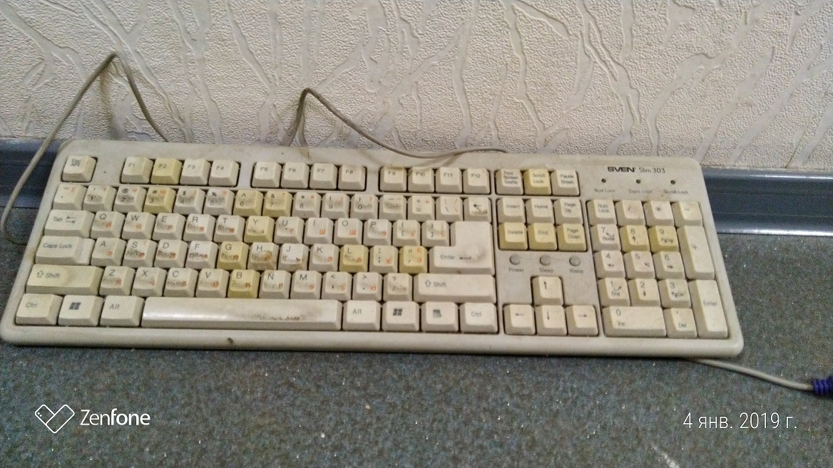 Комп'ютерна клавіатура SVEN Skim 303