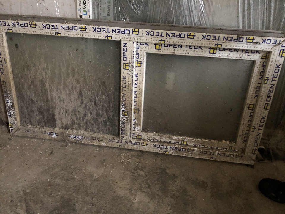 Металопластикове вікно розміром 150х70 (1 шт.)