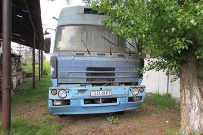 Сідловий тягач - Е, марки TATRA, модель Т-815, 1996 року випуску, ДНЗ 55506 РТ, шасі № TNT260N51TK028282, синього кольору