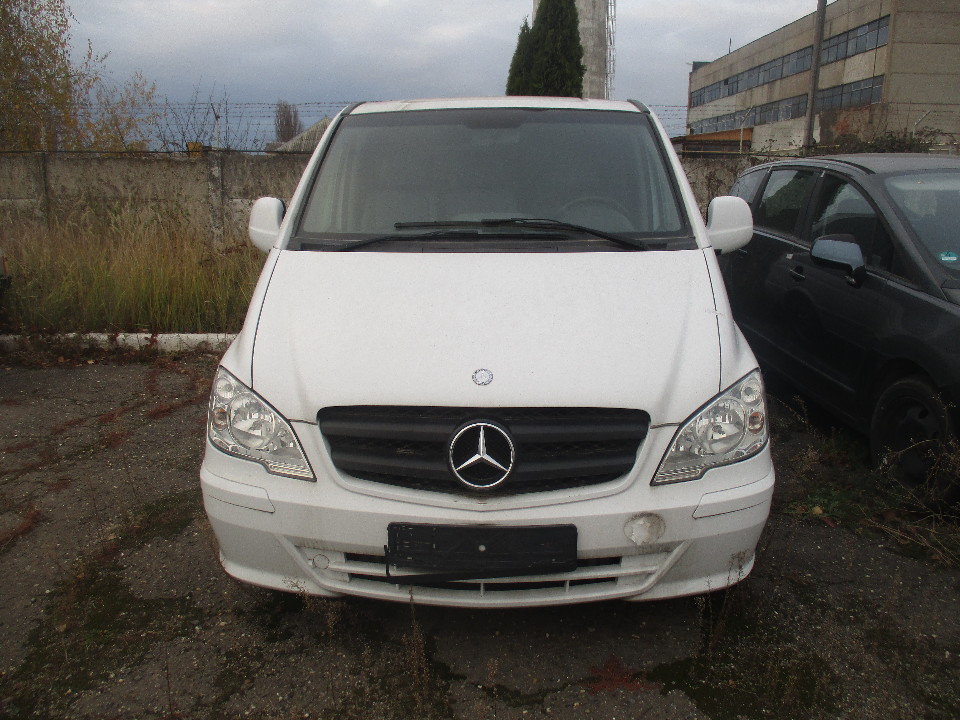 Т/З марки MERSEDES-BENZ, модель VITO 109, 2008 року випуску, з дипломатичними номерними знаками  СС 64087, кузов № WDF63970313489175, білого кольору
