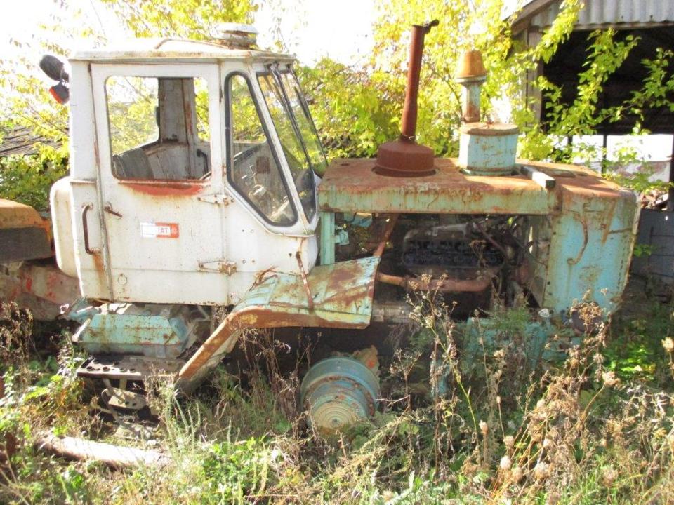 Трактор колісний, марки ХТЗ, модель Т-150К, реєстраційний номерний знак 037553 СК, 1992 року випуску, синього кольору