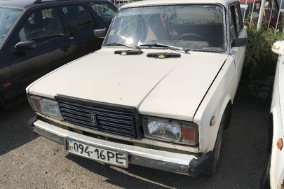 Т/З марки ВАЗ, модель 2107, 1988 року випуску, ДНЗ 09416РЕ, кузов № ХТА210720J0399913, білого кольору