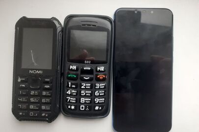 Ноутбук чорного кольору, марки  «eMashines», мобільний телефон марки «Huawei», мобільний телефон марки «Nomi», мобільний телефон марки «Globex», модель «S02», монтажні патрони калібру 9 мм у кількості 89 шт. в задовільному стані