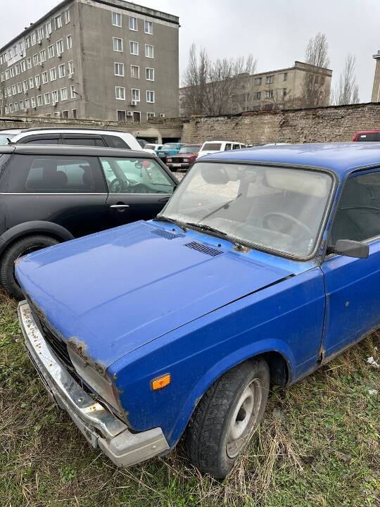 Легковий автомобіль ВАЗ 21043, 2006 року випуску VIN: Y6L2104306L020702, номер кузова: XTK21043060061412, ДНЗ АЕ7092АО, синього кольору