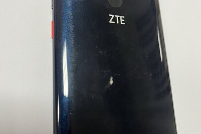 Конфісковане майно за рішенням суду: мобільний телефон марки "ZTE" темно-синього кольору у синьому чохлі, imei1:865417041271115, imei2:865417041292111, стан б/в