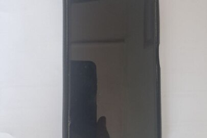 Конфісковане майно: мобільний телефон марки Samsung «Galaxy A14», IMEI: 353120686366690, IMEI2: 354652836366690, з двома встановленими сім картками з абонентськими номерами: Київстар та Водафон, стан б/в