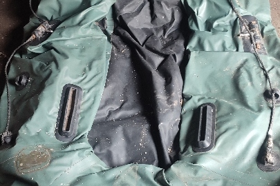 Конфіскація майна за вироком суду: рибацький човен, 2 весла, б/в