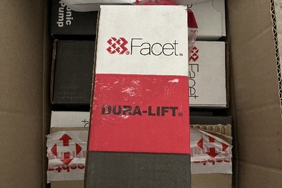 Електронний паливний насос з маркуванням Facet electronic Fuel Pump Dura-Lift, у кількості 9 штук, в коробці, без ознак використання
