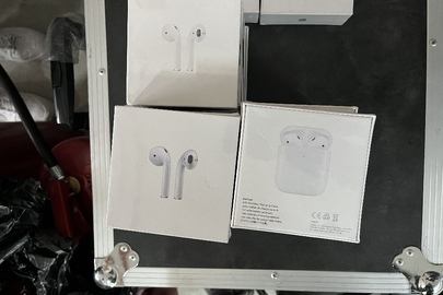 Навушники бездротові з маркуванням AirPods у кількості 14 шт., в упаковці, без ознак використання