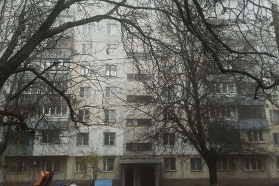1/3 часток квартири, загальною площею 62,1 кв.м, що розташована за адресою: місто Одеса, вулиця Капітана Кузнєцова, будинок 108, квартира 44