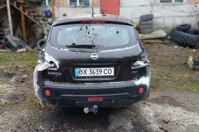 Конфіскація майна за рішенням суду: легковий автомобіль марки  «NISSAN» моделі «QASHQAI», реєстраційний номер ВХ3639СО, номер шасі SJNFDAJ10U1536844, 2010 р.в. 