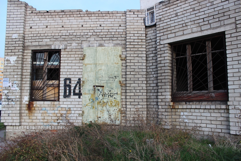 Нежиле приміщення № 112, загальною площею 226,5 кв.м., що знаходиться за адресою: м. Запоріжжя, вул. Товариська, буд. 64
