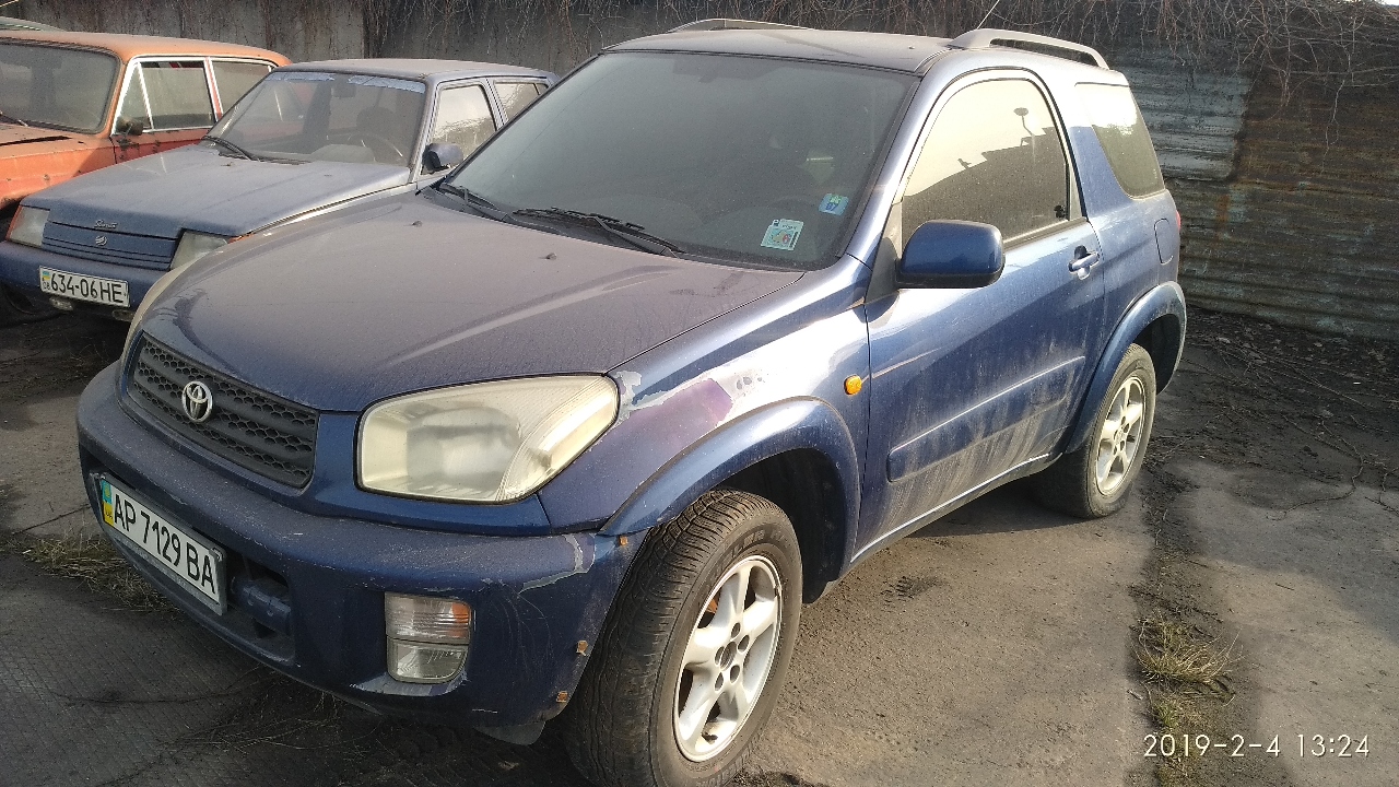 Легковий автомобіль TOYOTA RAV4,  державний номер АР7129ВА, 2002 року випуску, синього кольору, кузов № JTEYH20V400039690