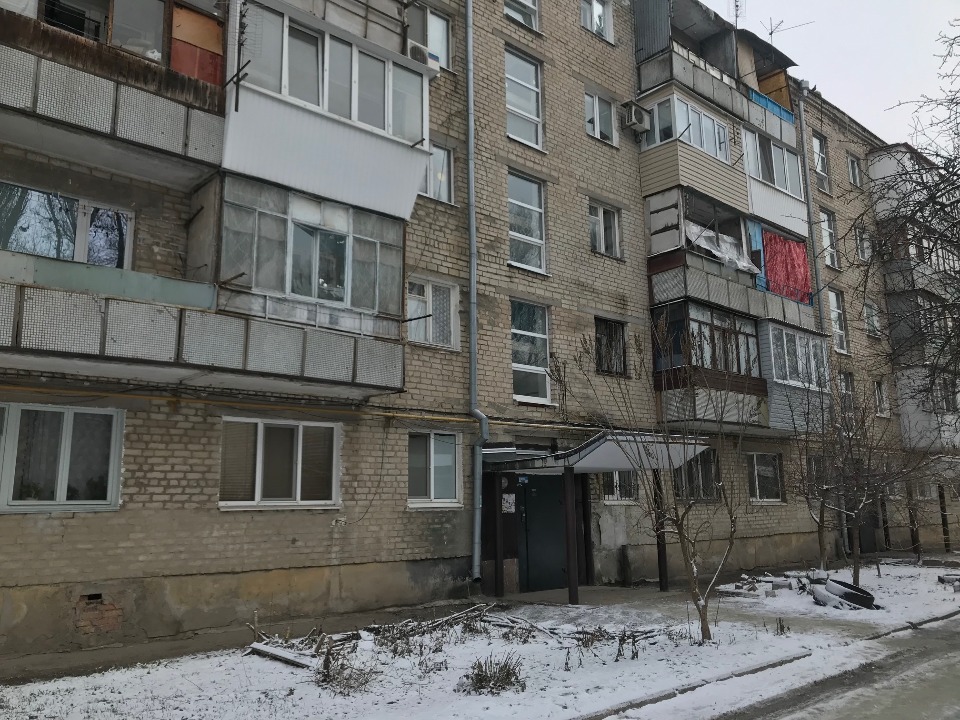 1/2 частина квартири загальною площею 43,96 кв.м., що розташована за адресою: м. Запоріжжя, вул. Військбуд, буд. 88, кв. 41