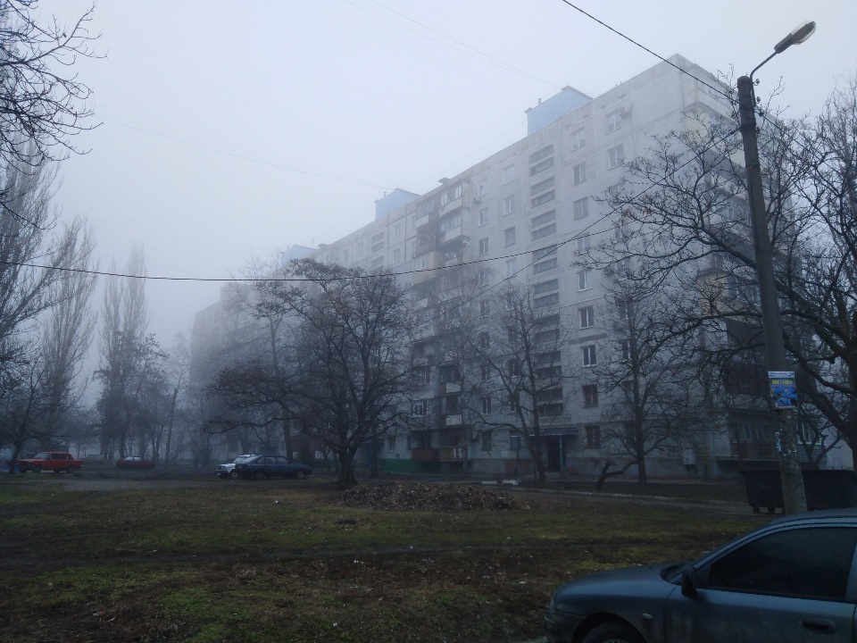 1/6 частина квартири загальною площею 68,72 кв.м., що розташована за адресою: м. Запоріжжя, вул. Новгородська, буд. 18, кв. 93