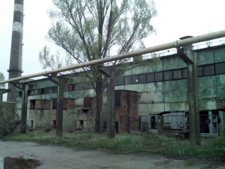 Компресорна з насосною, загальною площею 703,6 кв.м., за адресою: Запорізька область, Василівський район, м. Дніпрорудне, вул. Степова, буд. 10-Е