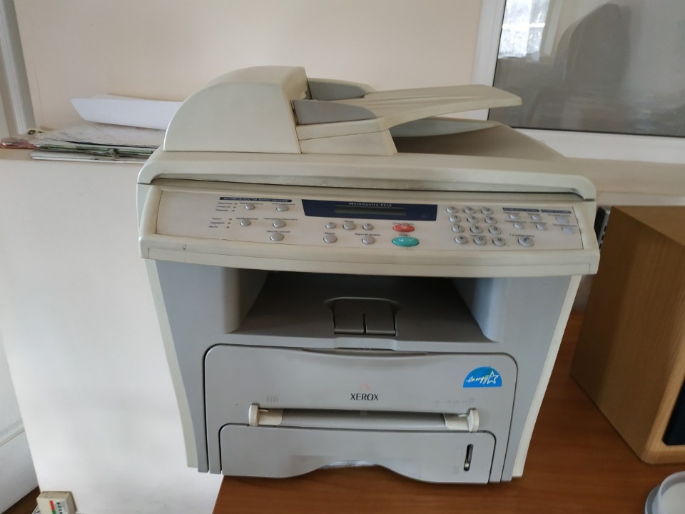 Меблі та офісна техніка у кількості 59 одиниць 