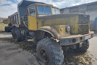 Автомобіль вантажний марки КрАЗ 255, 1987 р.в., реєстраційний номер ВІ4574АР, VIN (номер кузову, шасі) ідентифікувати неможливо