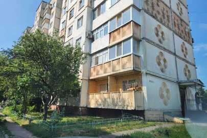 1/40 частина нежитлових приміщень в житловому будинку літера А-9 загальною площею 220,5 кв.м., реєстраційний номер об’єкта нерухомого майна: 1251020853101, за адресою: м. Полтава, вул. Квітуча, буд. 8