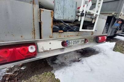 Напівпричіп/цистерна BSLT, модель ST-CA, державний номер ВІ0589ХМ, 1993 року випуску, колір сірий, VIN VGWBSL0STCAA35622