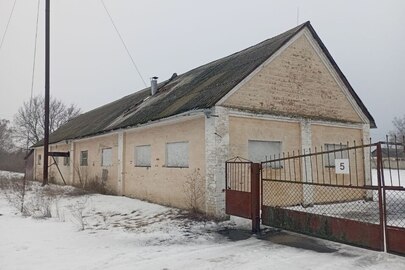½ частина будівлі млина (зерносховище), загальною площею 200,8 кв.м., за адресою: Полтавська обл., Хорольський р., с. Штомпелівка, вул. Центральна, буд. 35а