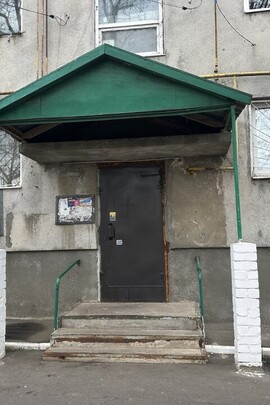 ІПОТЕКА. Трикімнатна квартира, загальною площею 58,5 кв.м., за адресою: Одеська обл., Овідіопольський р-н, смт. Таїрове, вул. 40-річчя Перемоги, буд. 35, кв. 25