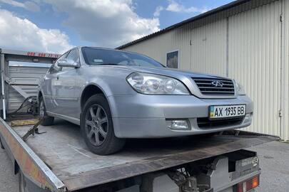 Автомобіль CHERY, модель EASTAR, державний номер АХ1935ВВ, номер кузова: Y6DDC14B57D136420, 2007 року випуску