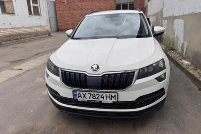 Транспортний засіб марки SKODA, модель KAROQ, реєстраційний номер АХ7824НМ, VIN: TMBJR6NU8JB200185, 2018 року випуску, колір білий