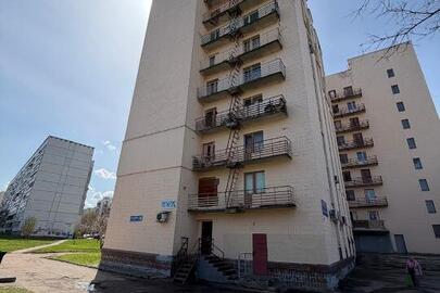 1/2 частка квартири, загальна площа – 54,3 кв.м., житлова площа – 31,8 кв. м., місцезнаходження: Харківська обл., м. Харків, вул. Роганська, буд. 152, кв. 209,210