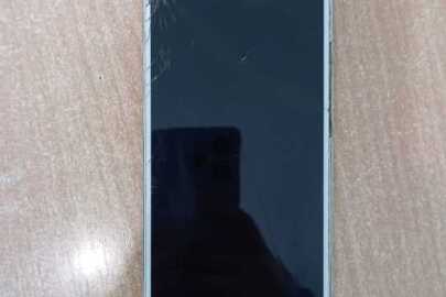 Конфісковане майно за  рішенням суду: мобільний телефон марки "Xiaomi", б/в, 1 шт.