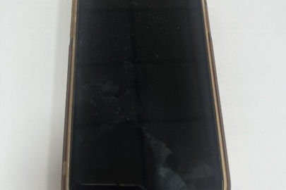 Конфісковане майно за рішенням суду: мобільний телефон "iPhone", модель 12, ІМЕІ: 358503112335220, ІМЕІ: 358503112358321, б/в