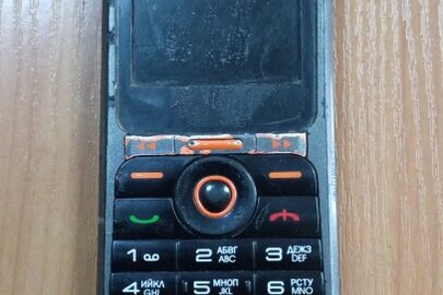 Конфіскація майна за рішенням суду: мобільний телефон марки "Fiy", Б/В