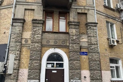 1/4 частки квартири загальною площею 55,8 кв.м., що розташована за адресою м. Київ, вул. Сергія Берегового (Мартиросяна) буд. 10/22 кв. 21