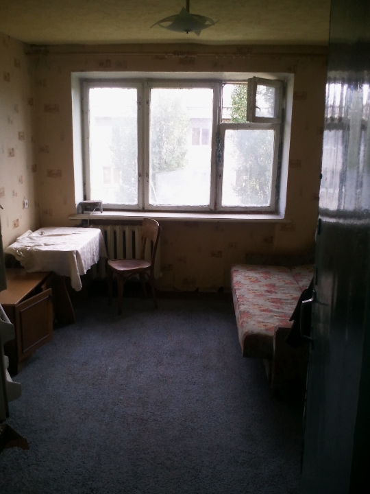 Житлове приміщення ( кімната в гуртожитку), загальною площею 13, 3 кв.м., що знаходиться за адресою: Полтавська область, м. Горішні Плавні, вул. Строни, будинок 23 , кім. 518